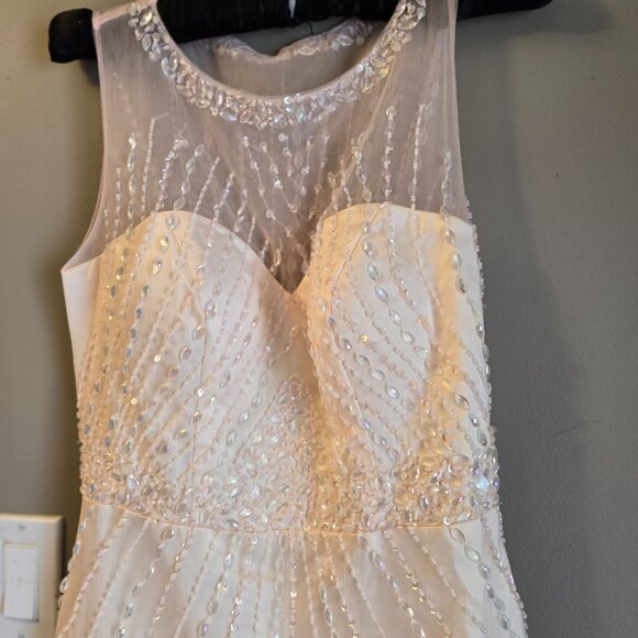 Prom gown or bridal gown. - Picture 2 of 11